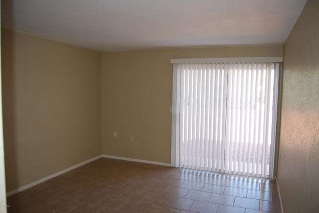 Building Photo - 830 W Rio-Altar