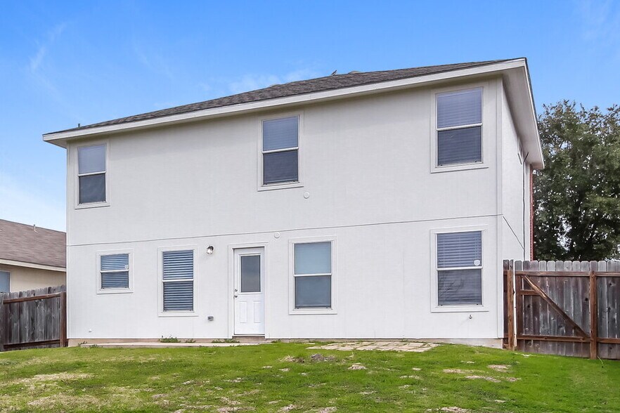 Building Photo - 1021 Shadow Creek Blvd