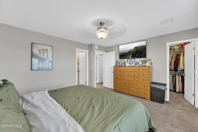 Building Photo - 13936 Garforth Ave