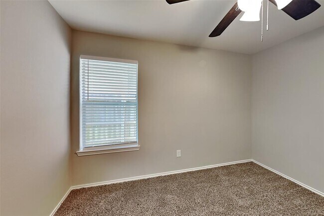 Building Photo - 7214 Bristol Ridge Dr