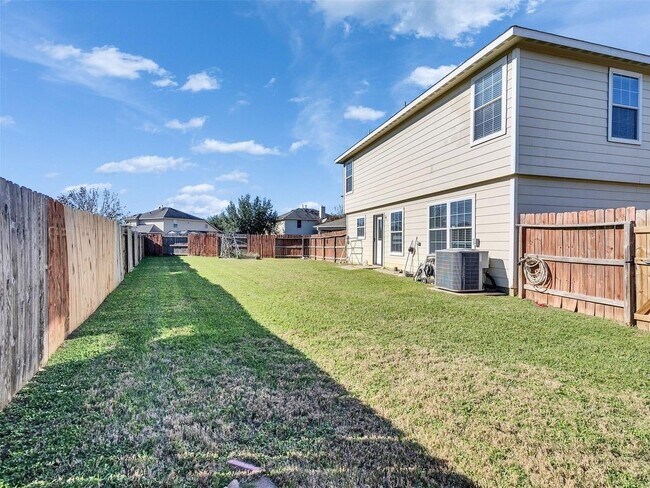 Building Photo - 16327 Morgan Willow Ln