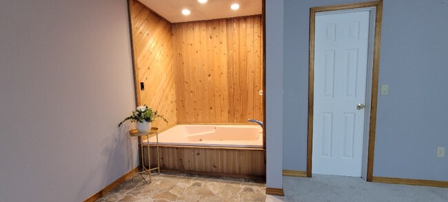 Building Photo - 34 Dancing Ridge Rd