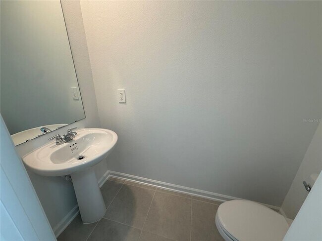 Building Photo - 4378 River Beacon Blvd