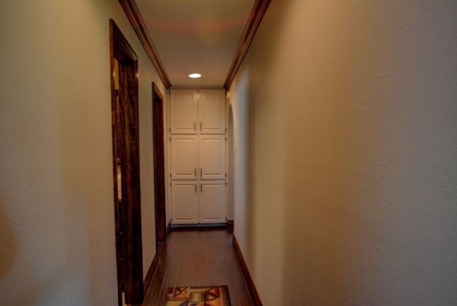 Building Photo - 2629 Calle Del Roble