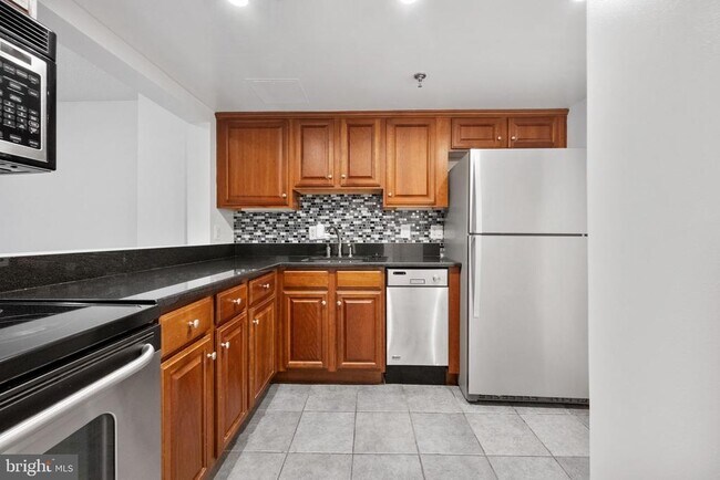 Building Photo - 2311 M St NW