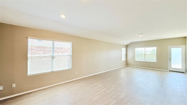 Building Photo - 1517 Chapel Rnch Rd