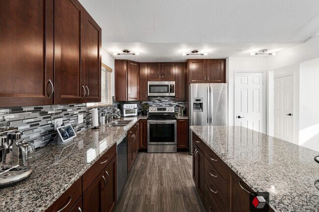 Building Photo - 1667 E 9800 S