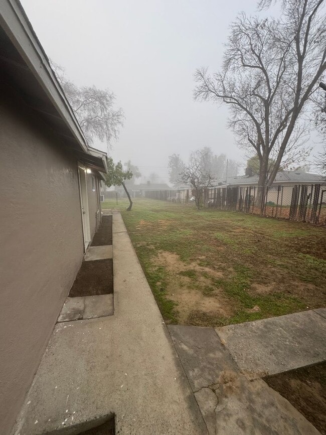 Building Photo - STOP BY, PEEK THROUGH THE WINDOWS AND EXPLORE THE AREA!