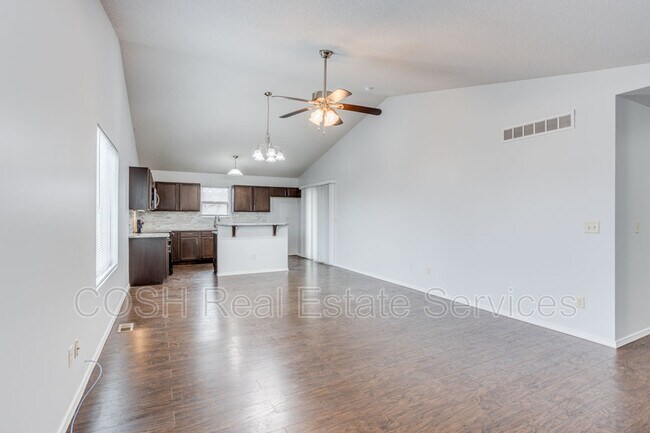 Building Photo - 1046 E Karla Ct