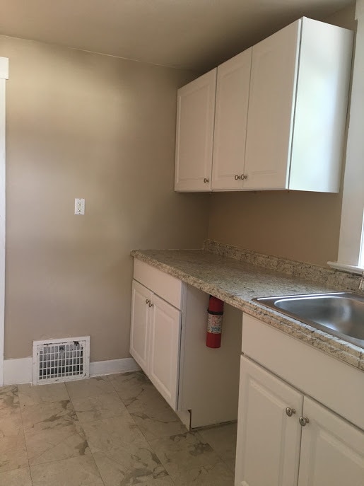 Kitchen - 714 W Liberty St