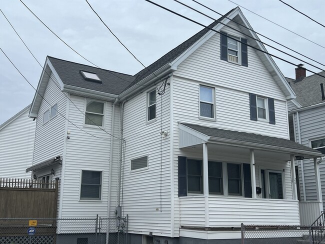 Primary Photo - 26 Montrose St