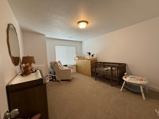 Building Photo - 10826 N Black Shale Lp