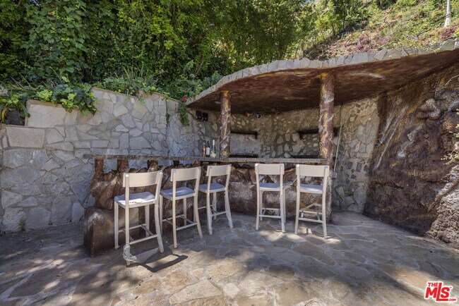 Building Photo - 3453 Green Vista Dr