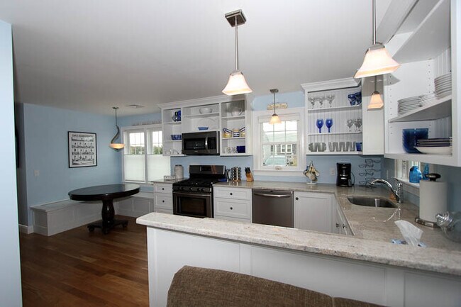 Building Photo - 177 A N Shore Blvd