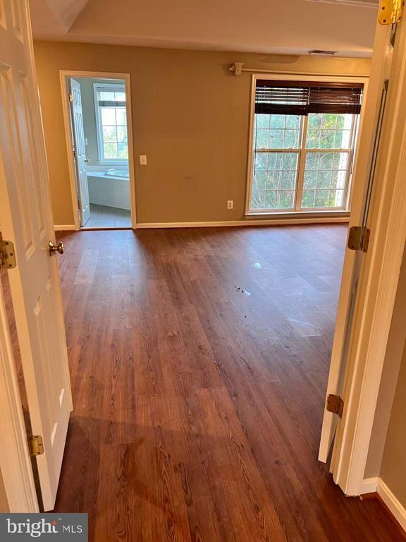 Building Photo - 45783 Mountain Pine Square