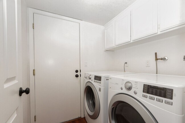 Building Photo - 3BR/3BA Pet-Friendly Village In The Park Townhome with Pool & 2-Car Garage | YouTube Tour