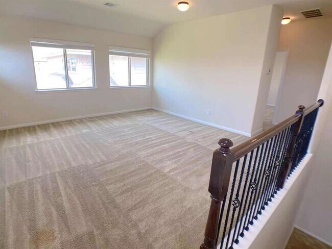 Building Photo - 27519 Gracefield Ln