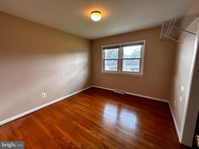 Building Photo - 119 Cardinal Ln