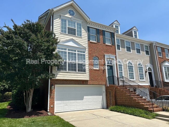 Building Photo - 1100 Kirkeenan Cir