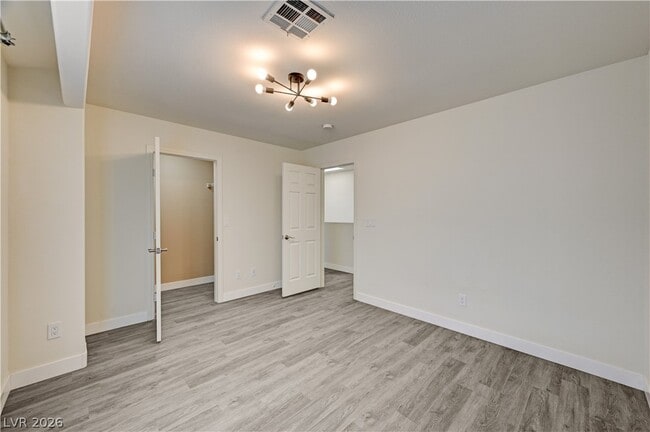 Building Photo - 1602 Coyote Run Dr