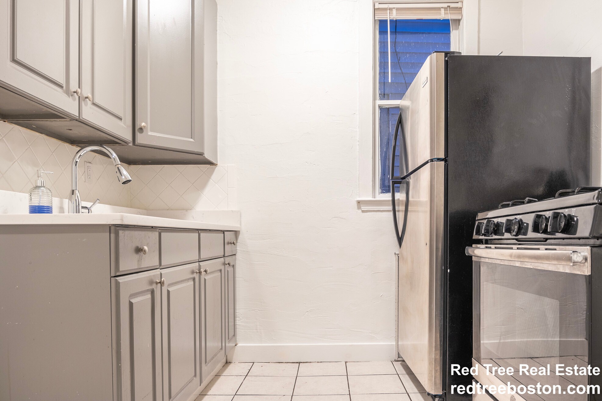 Building Photo - 301 Hancock St