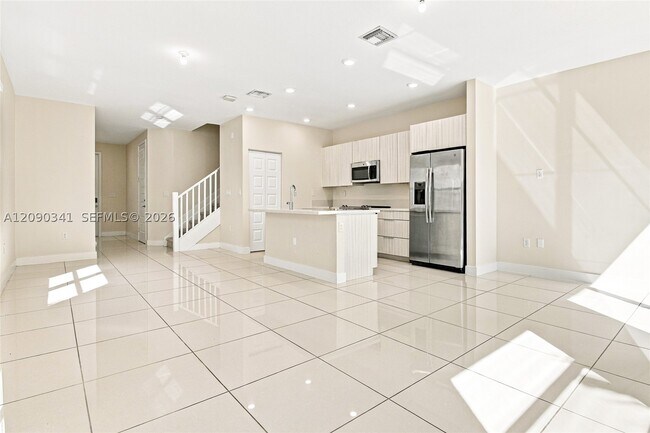 Building Photo - 15839 NW 91st Ct