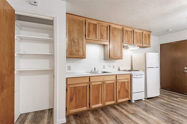 Building Photo - 120 McAdams Ln