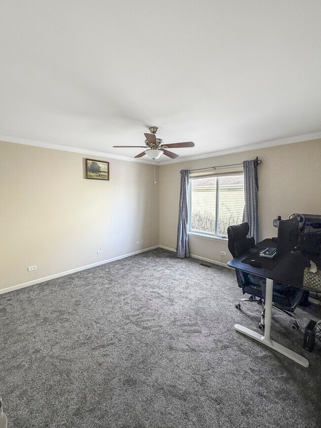 Building Photo - 1387 Prescott Dr