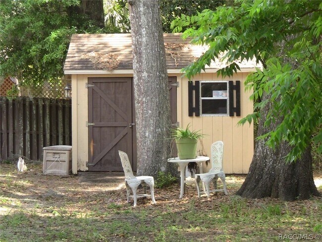 Building Photo - 210 Talmage Ave