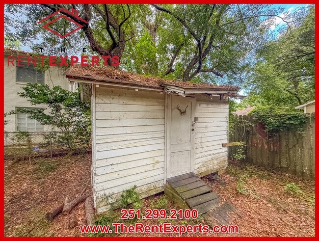 Building Photo - 1701 Conti St