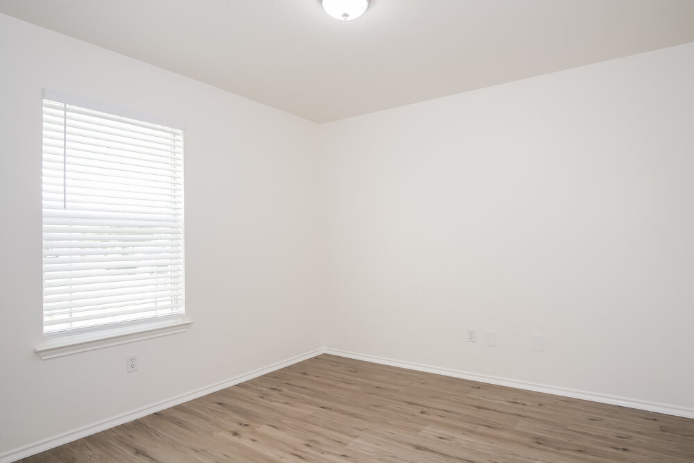 Building Photo - 105 Lucy Cove