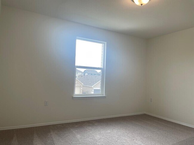 Building Photo - 12620 Anthology St