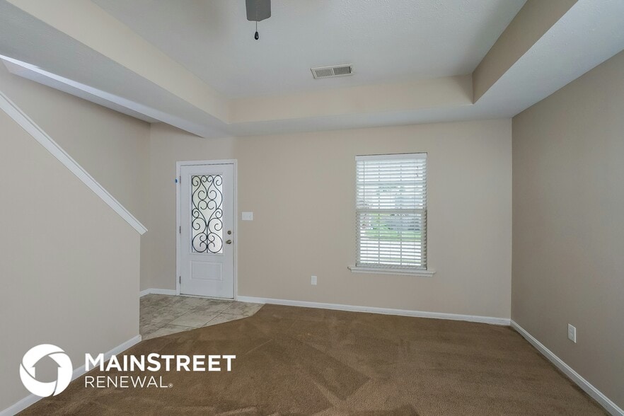 Building Photo - 104 Spring Leaf Ct