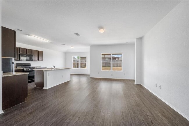 Building Photo - 15116 Custis Ln