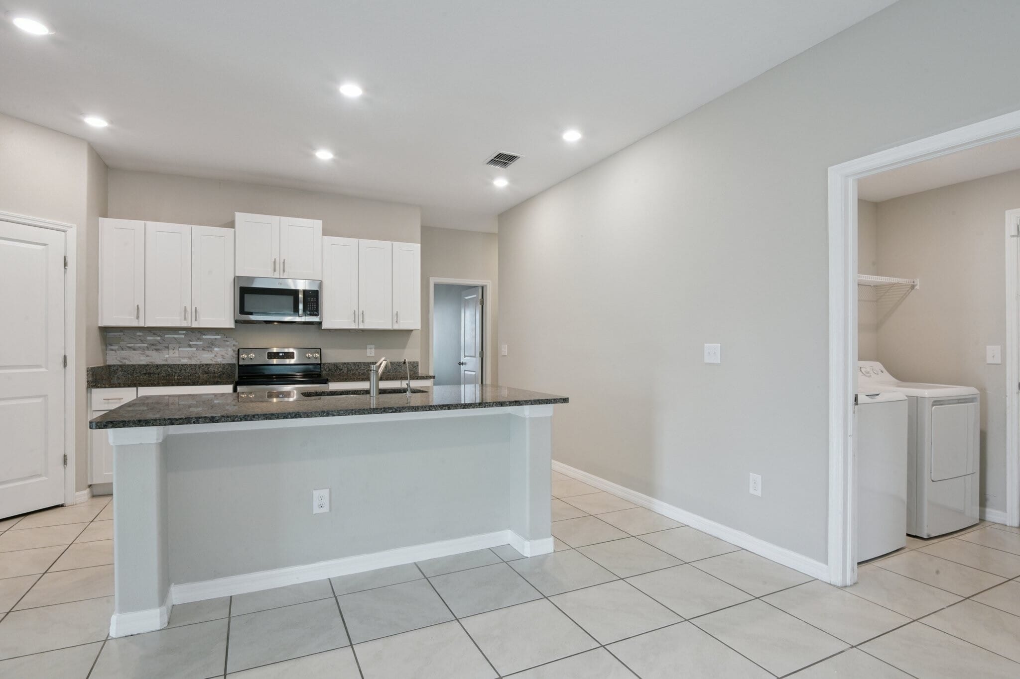 Building Photo - 5436 Blue Azure Dr