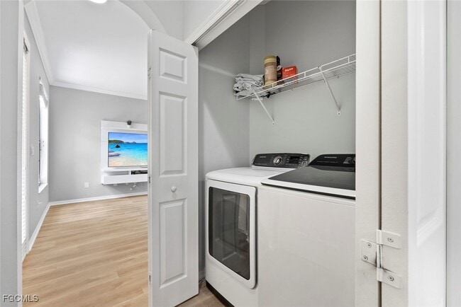 Building Photo - 14617 Sutherland Ave