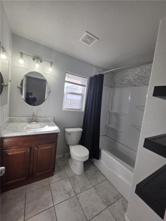 Building Photo - 856 NW Evans Cir