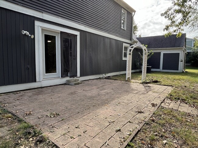 Building Photo - 8326 Christiana Ln