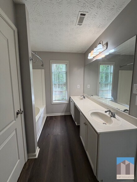 Building Photo - 6671 Evans Trce