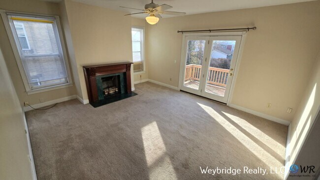 Building Photo - 3923 Spencer Ave