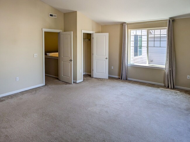 Building Photo - 1382 Glacier View St SE