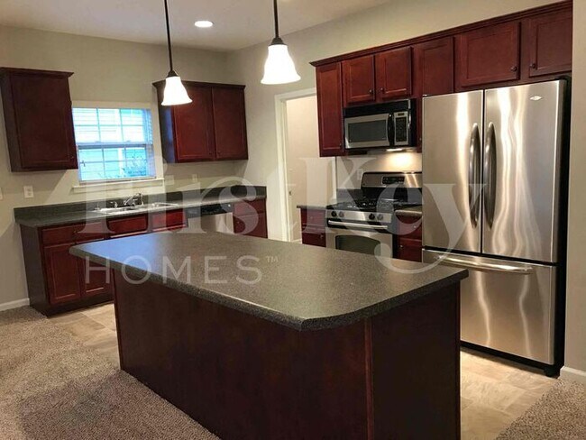 Building Photo - 1088 Fairbank Ln