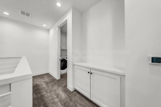 Building Photo - 111 Sea Shell Ave