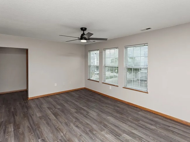 Building Photo - Townhouse for Rent!