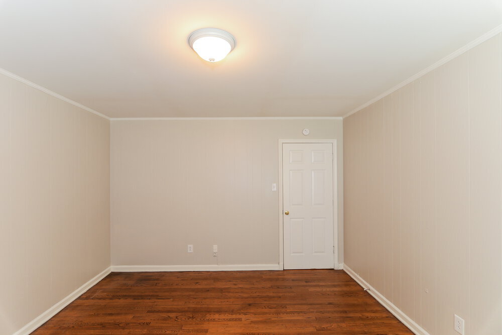 Building Photo - 1172 Oak Ridge Dr