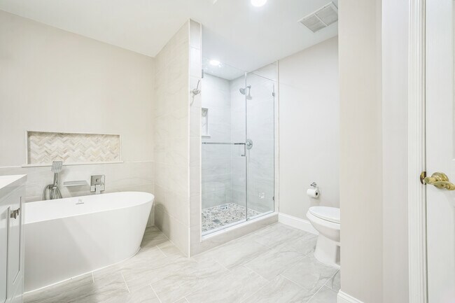 Building Photo - 4647 Red Admiral Way