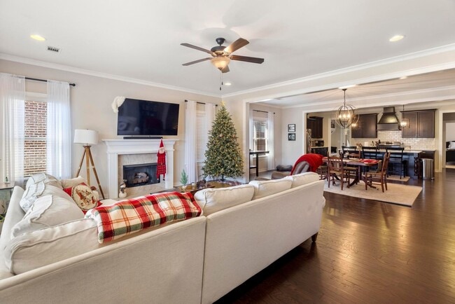 Building Photo - Beautiful 4Bed/3Bath Home M