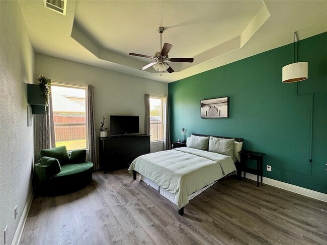 Building Photo - 15817 Rockingham St