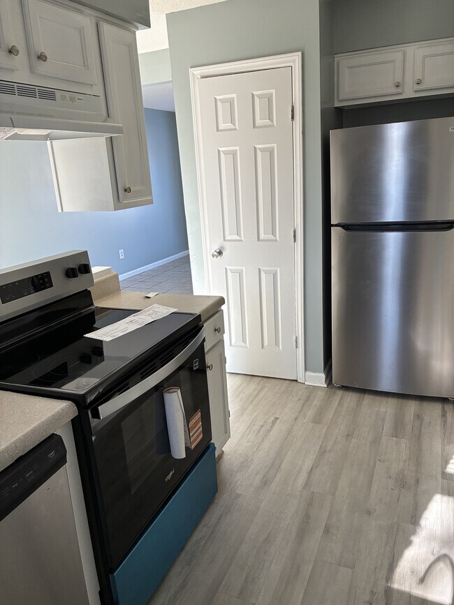 Building Photo - 112 Concord Dr