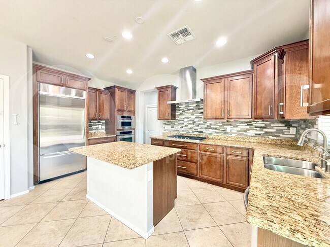 Building Photo - 3159 E Chisum Ln
